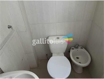 https://www.gallito.com.uy/alquilo-casa-de-altos-con-3-dormitorios-balcã³n-y-azotea-l-inmuebles-26790547