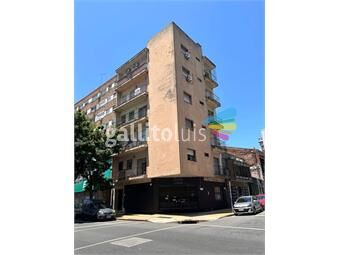 https://www.gallito.com.uy/apartamento-en-venta-de-2-dormitorios-en-tres-cruces-inmuebles-26798119