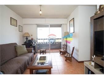 https://www.gallito.com.uy/venta-apartamento-2-dormitorios-centro-inmuebles-26802073