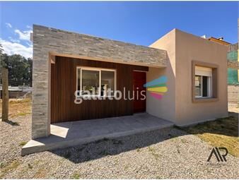 https://www.gallito.com.uy/casa-en-venta-de-2-dormitorios-en-playa-mansa-inmuebles-26493598