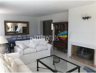 https://www.gallito.com.uy/departamento-en-venta-2-dormitorios-y-dependencia-en-pinar-inmuebles-22462735