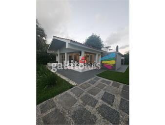 https://www.gallito.com.uy/casa-en-playa-mansa-inmuebles-26797635