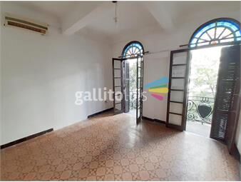 https://www.gallito.com.uy/apartamento-de-3-dormitorios-en-punta-carretas-muy-amplio-inmuebles-26855478