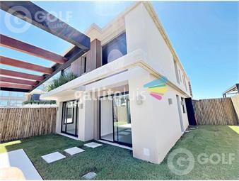 https://www.gallito.com.uy/alquiler-ph-3-dormitorios-con-jardin-en-barrio-cerrado-inmuebles-26818122