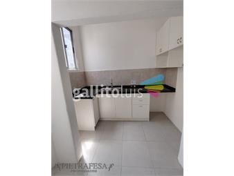 https://www.gallito.com.uy/apartamento-en-venta-2-dormitorios-1-baño-tres-cruces-inmuebles-26870455