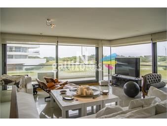 https://www.gallito.com.uy/venta-apartamento-3-dormitorios-zona-playa-brava-en-primera-inmuebles-25037314