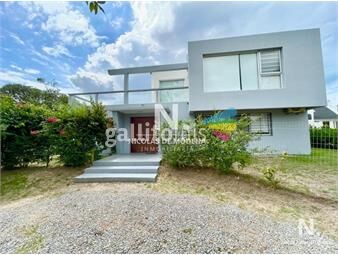 https://www.gallito.com.uy/casa-en-venta-a-pocas-cuadras-del-mar-4-dormitorios-en-zon-inmuebles-23057539