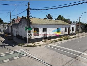 https://www.gallito.com.uy/casa-en-canelones-a-reciclar-a-4-cuadras-de-la-plaza-muy-inmuebles-26882217