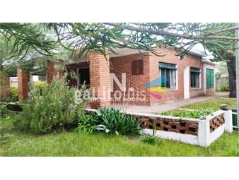 https://www.gallito.com.uy/vende-casa-de-4-dormitorios-con-parrillero-en-manantiales-inmuebles-26144311