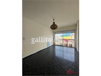 https://www.gallito.com.uy/alquiler-apartamento-de-1-dormitorio-en-ciudad-vieja-inmuebles-26924273