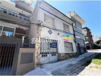 https://www.gallito.com.uy/casa-en-venta-puerto-del-buceo-lateral-a-la-rambla-con-gran-inmuebles-26749078