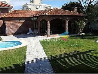 https://www.gallito.com.uy/hermosa-casa-a-pasos-del-mar-inmuebles-26928745