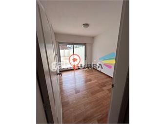 https://www.gallito.com.uy/hermoso-apartamento-de-2-dorm-con-patio-inmuebles-26951537