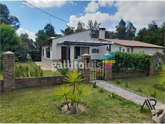 https://www.gallito.com.uy/casa-en-venta-de-5-dormitorios-en-la-floresta-inmuebles-26963262