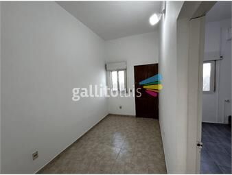 https://www.gallito.com.uy/se-vende-comodo-ph-en-paso-molino-inmuebles-26702870