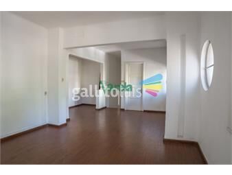 https://www.gallito.com.uy/casa-en-venta-con-renta-tres-cruces-2-plantas-6-dorm-2-inmuebles-25377174