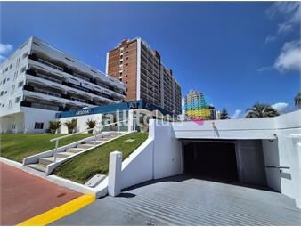 https://www.gallito.com.uy/cochera-en-alquiler-parada-2-playa-mansa-inmuebles-26556966