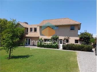 https://www.gallito.com.uy/alquiler-de-chalet-en-altos-de-la-tahona-inmuebles-27278468