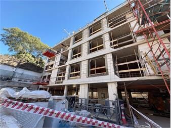 https://www.gallito.com.uy/venta-de-apartamento-con-1-dormitorio-en-parque-batlle-inmuebles-27674806