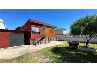 https://www.gallito.com.uy/venta-de-casa-de-dos-dormitorios-terreno-y-gge-en-nu-paris-inmuebles-25347371