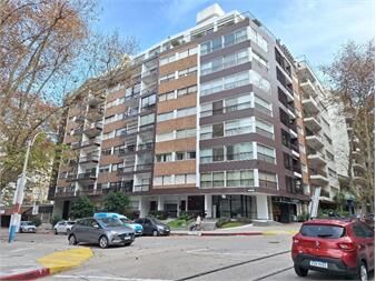 https://www.gallito.com.uy/apartamento-en-venta-pocitos-tres-dormitorios-losa-garaje-inmuebles-25644244