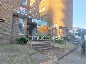 https://www.gallito.com.uy/local-por-avda-italia-sobre-parada-de-bus-de-plaza-italia-inmuebles-27293132