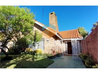 https://www.gallito.com.uy/dueño-vende-calido-chalet-en-casco-antiguo-de-carrasco-sur-inmuebles-27388260