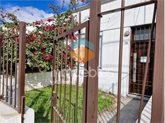 https://www.gallito.com.uy/dueño-alquila-casa-jardin-garage-y-fondo-con-parrillero-inmuebles-27464943