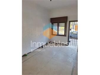 https://www.gallito.com.uy/se-alquila-casa-al-frente-zona-la-blanqueada-comandante-b-inmuebles-27489460