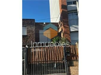 https://www.gallito.com.uy/impecable-en-dos-niveles-muy-buena-ubicacion-patio-y-jardin-inmuebles-27552946