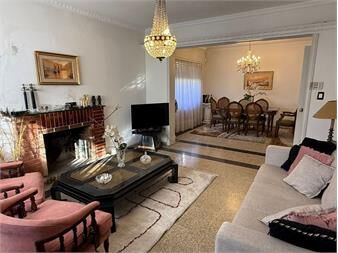 https://www.gallito.com.uy/excelente-casa-con-todas-las-comodidades-inmuebles-27565638
