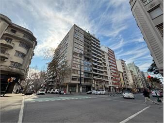 https://www.gallito.com.uy/18-y-requena-113m2-cpatio-4d3b-inmuebles-27573294