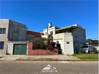 https://www.gallito.com.uy/venta-de-casa-de-3-dormitorios-y-garaje-en-jacinto-vera-inmuebles-27575867