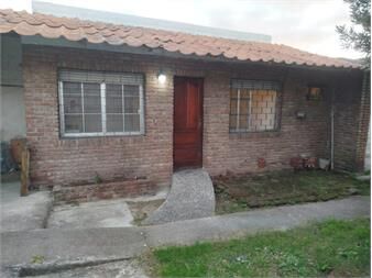 https://www.gallito.com.uy/alquiler-casa-1-dormmalvin-norte-con-fondo-parrillero-inmuebles-27581974