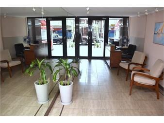 https://www.gallito.com.uy/amplio-monoambiente-centrico-inmuebles-27599851