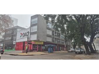 https://www.gallito.com.uy/venta-local-comercial-con-renta-esquina-montevide-shopping-inmuebles-27581269