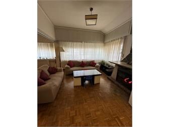 https://www.gallito.com.uy/casa-en-venta-pocitos-dos-plantas-y-garaje-inmuebles-27603395