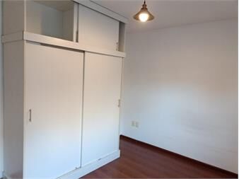https://web5.gallito.com.uy/precioso-con-hermosa-terraza-al-frente-aire-acondicionado-inmuebles-27607218