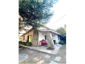 https://www.gallito.com.uy/venta-casa-salinas-sur-prox-rambla-padron-unico-impecable-inmuebles-27619865