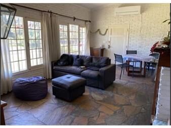https://www.gallito.com.uy/venta-casa-pinares-pda-38-mansa-a-la-vuelta-de-la-playa-inmuebles-27623455