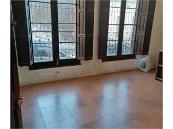 https://www.gallito.com.uy/apto-en-alquiler-1-dor-calle-sarandi-y-maciel-ciudad-vieja-inmuebles-27624750