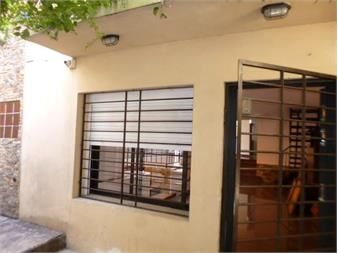 https://www.gallito.com.uy/musto-alquila-casa-independiente-sobre-jose-l-terra-inmuebles-27638582