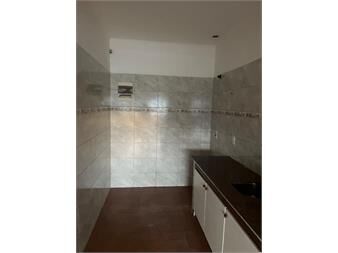 https://web5.gallito.com.uy/av-gral-flores-y-euclides-salari-inmuebles-27638481