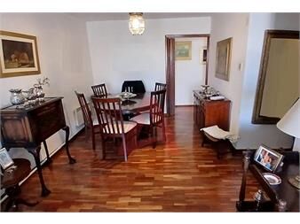 https://www.gallito.com.uy/pocitos-–-venta-apartamento-de-2-dormitorios-con-garaje-inmuebles-27646783