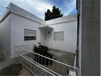 https://www.gallito.com.uy/apartamento-a-nuevo-con-jardin-y-fondo-super-luminoso-inmuebles-27656928
