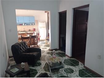 https://web5.gallito.com.uy/imperial-alquila-apartamento-de-alto-un-dormitorio-inmuebles-27657327