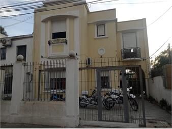 https://www.gallito.com.uy/imperial-vendecasa-p-u-y-dos-aptos-cochera-8-vehiculos-inmuebles-27657420