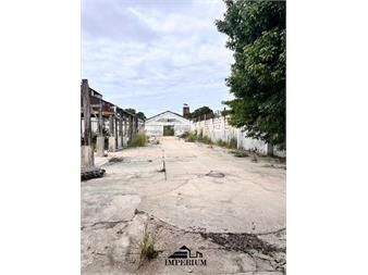 https://www.gallito.com.uy/venta-de-gran-predio-en-osvaldo-cruz-montevideo-inmuebles-27666355