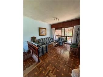 https://www.gallito.com.uy/hermosa-casa-malvin-sur-inmuebles-27666933