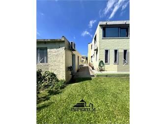 https://www.gallito.com.uy/venta-de-casa-con-piscina-en-las-toscas-inmuebles-27670152